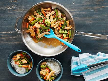 Oriental Chicken and Vegetable Stir-Fry